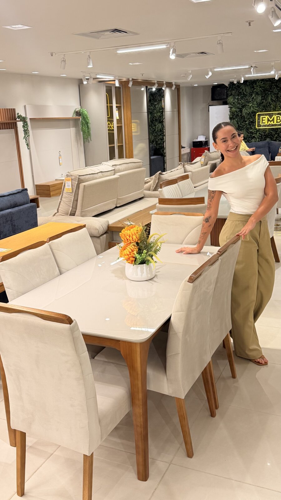 Mesa de jantar com cadeiras